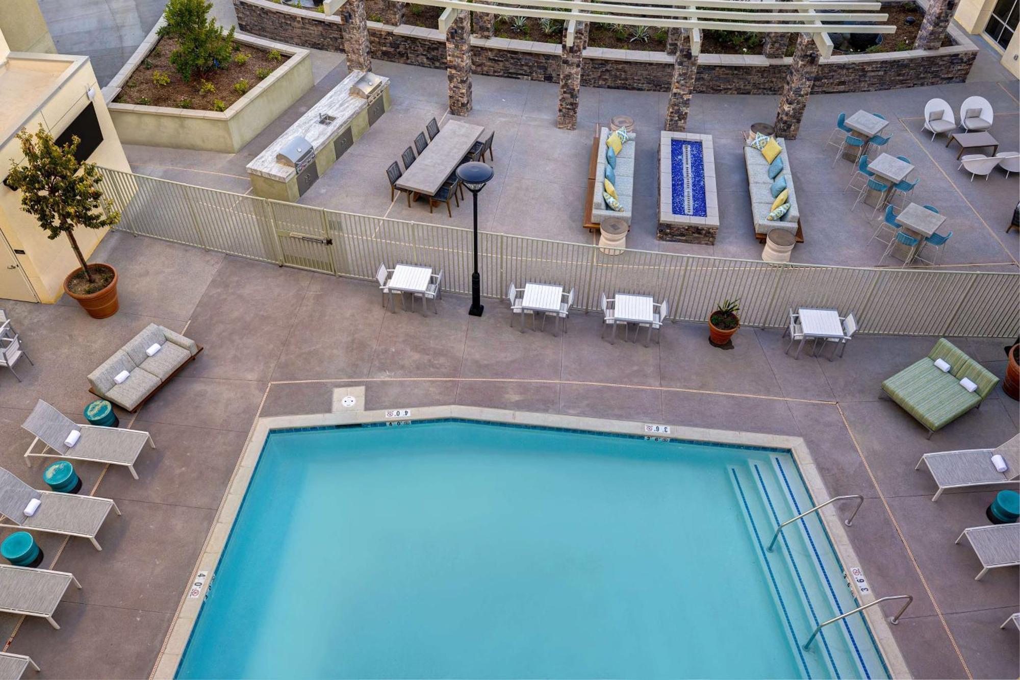 Hilton Garden Inn טמקולה מראה חיצוני תמונה